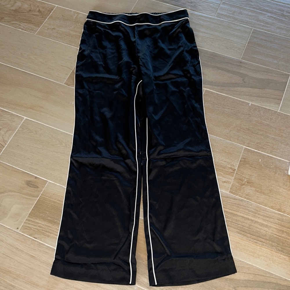 VS lounge pants